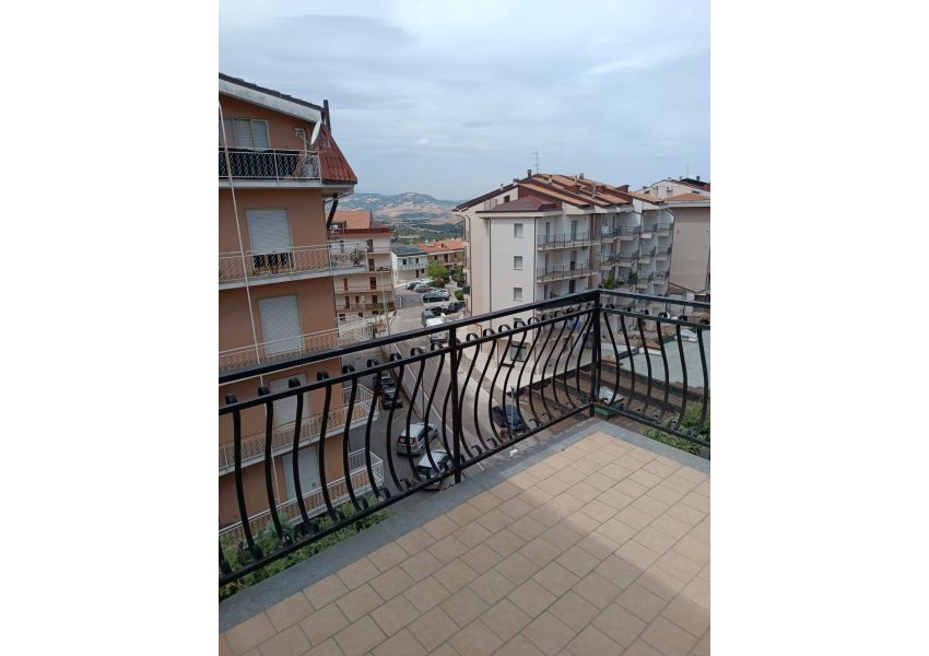 Appartamento in vendita a Montenero CENTRO