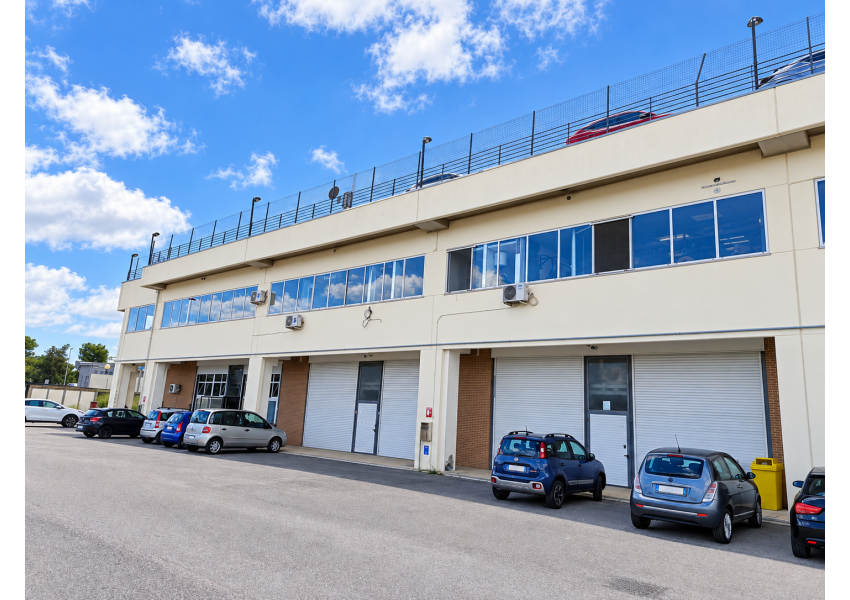 Locale commerciale in vendita a San Salvo PAESE
