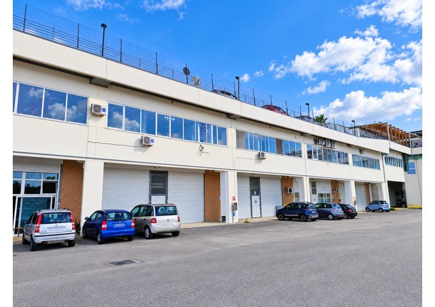 Locale commerciale in vendita a San Salvo PAESE